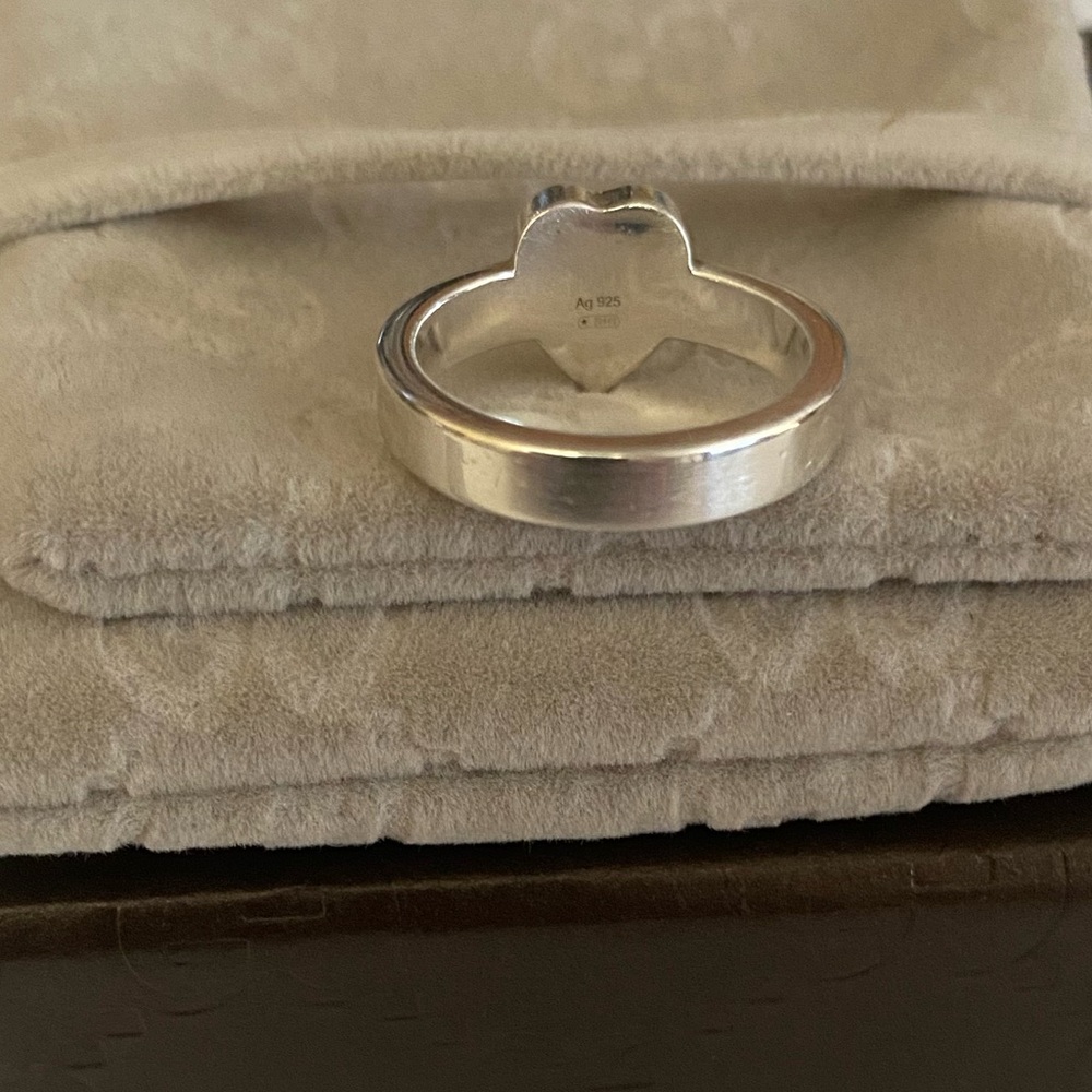 Gucci Heart Trademark Ring - Picture 6 of 8